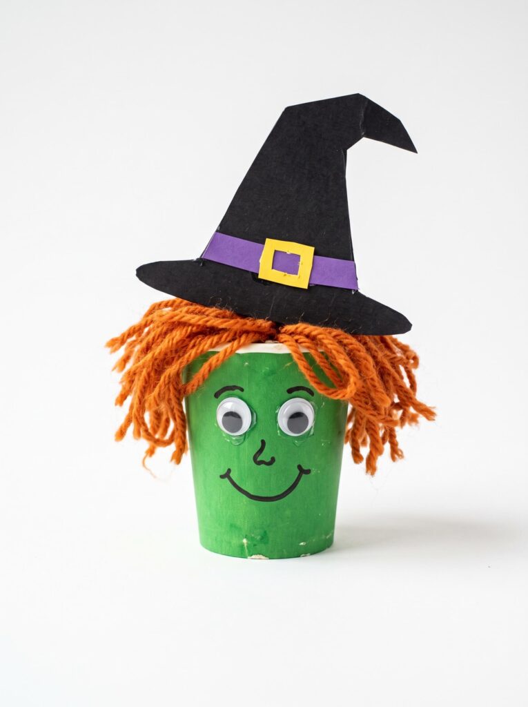 Bright Bucket Witch Friend