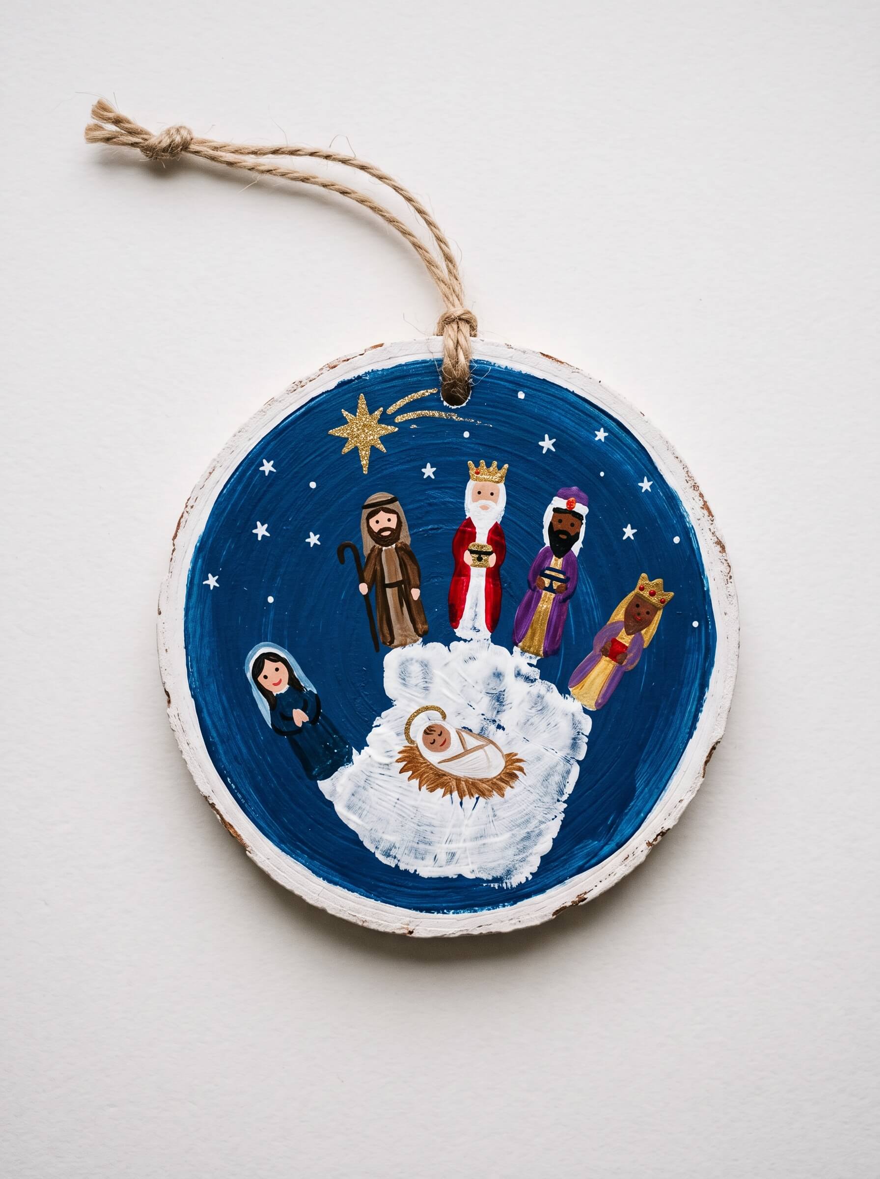 16 Nativity Crafts for Kids That Hold Up at a Real Craft Table (Ages 2 to 10)
